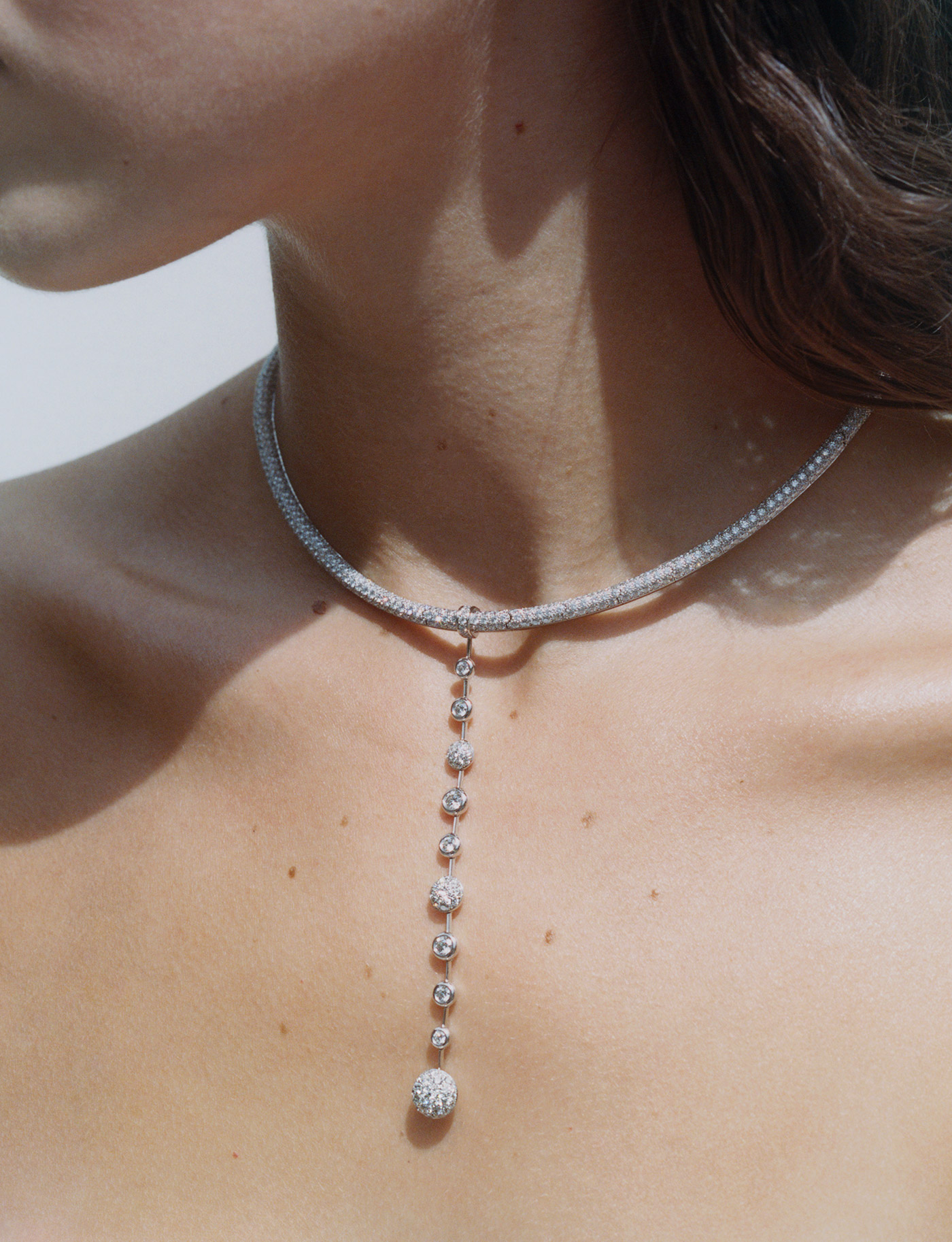 H.R DE.BEERS 08.22 06