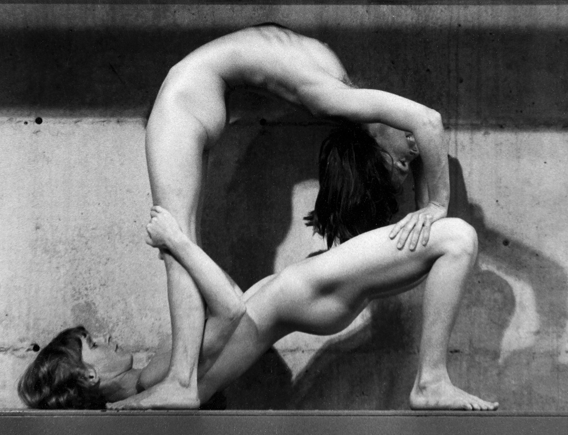 Izabella Scott Elizabeth Lovatt Tee A. Corinne 5